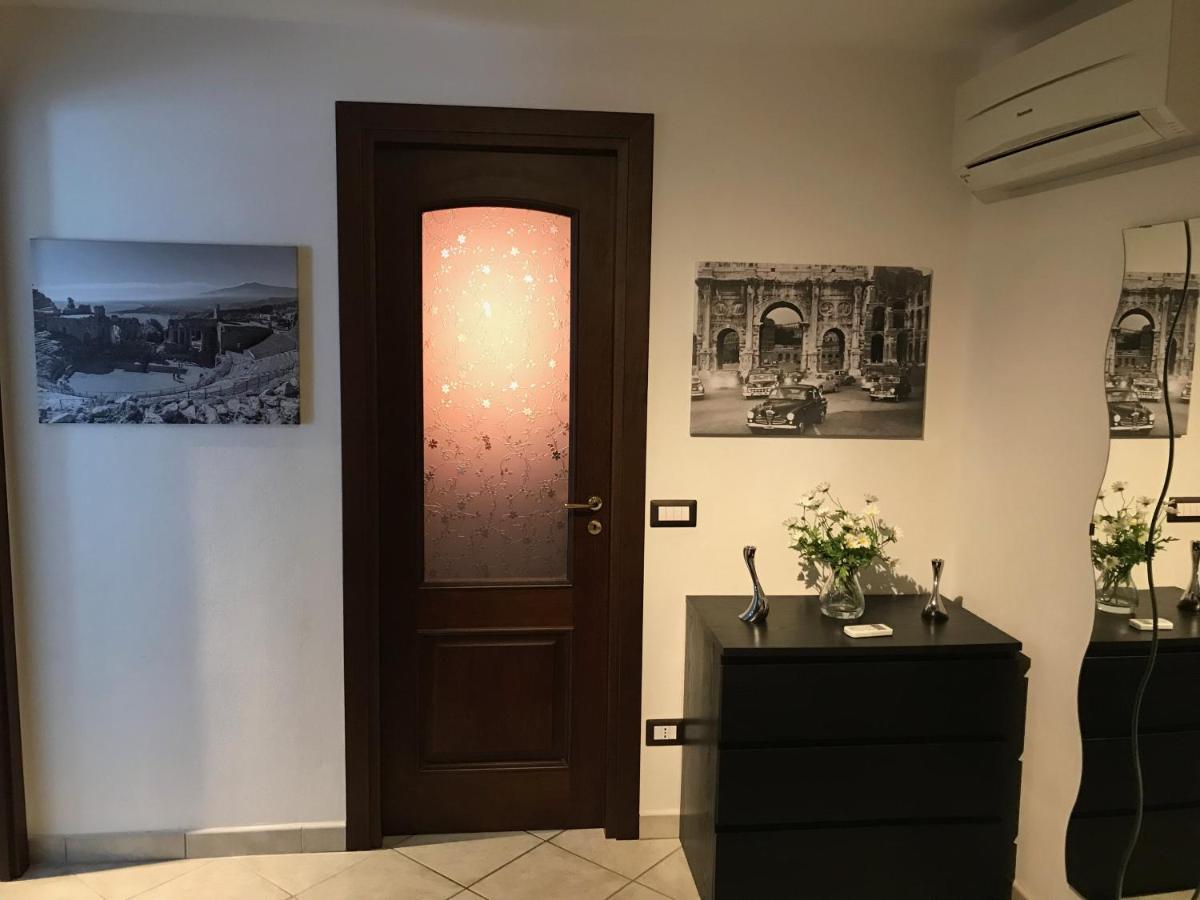 John Sea Suites Giardini Naxos Bagian luar foto