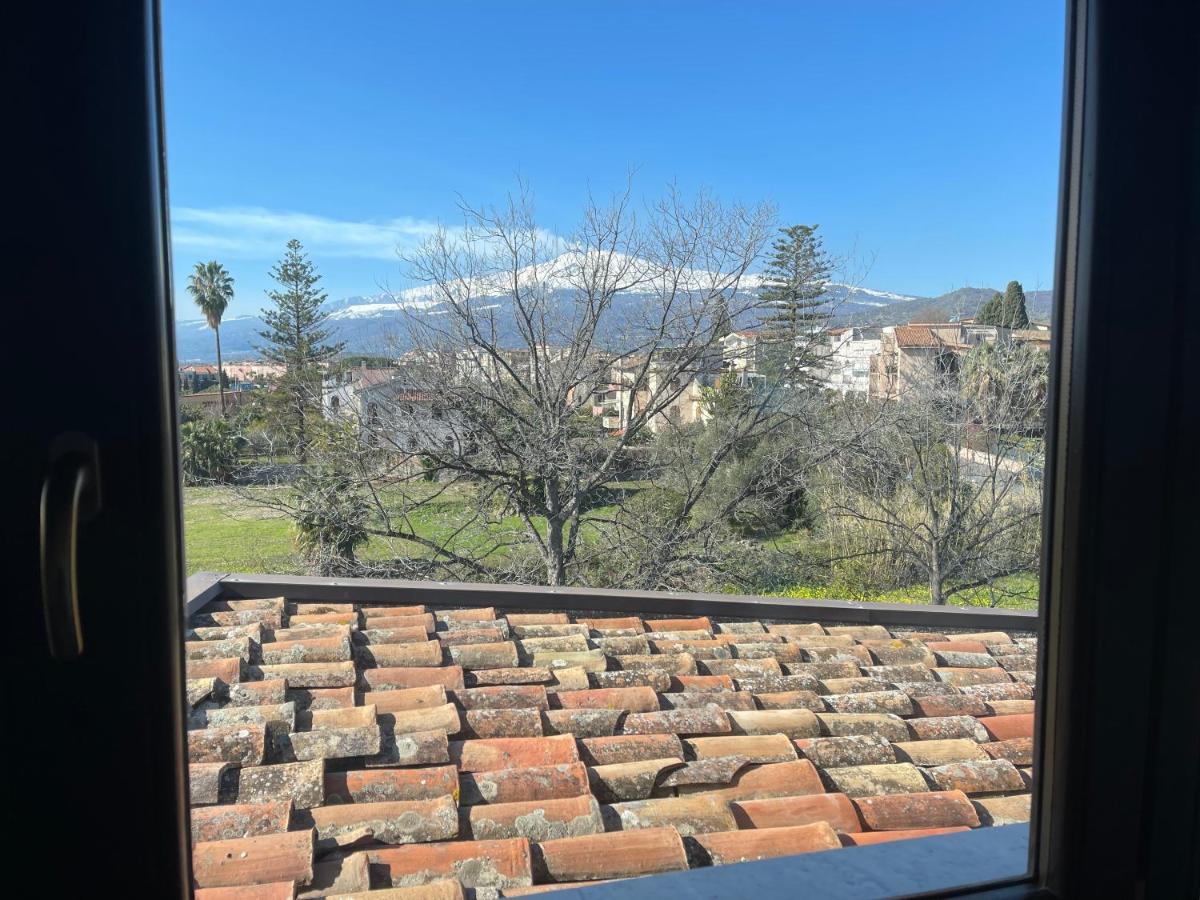 John Sea Suites Giardini Naxos Bagian luar foto