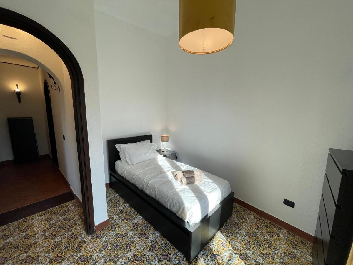 John Sea Suites Giardini Naxos Bagian luar foto
