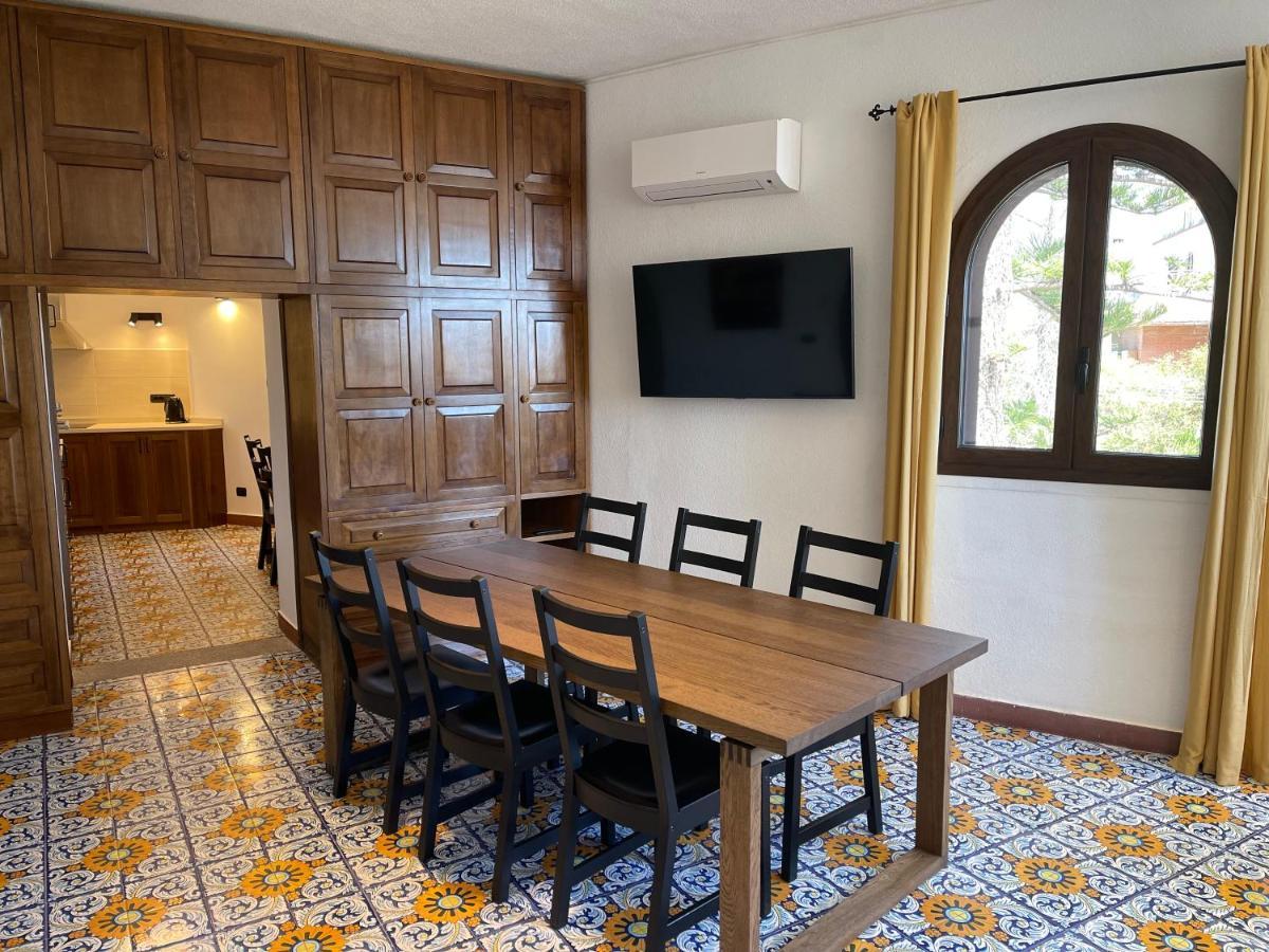 John Sea Suites Giardini Naxos Bagian luar foto