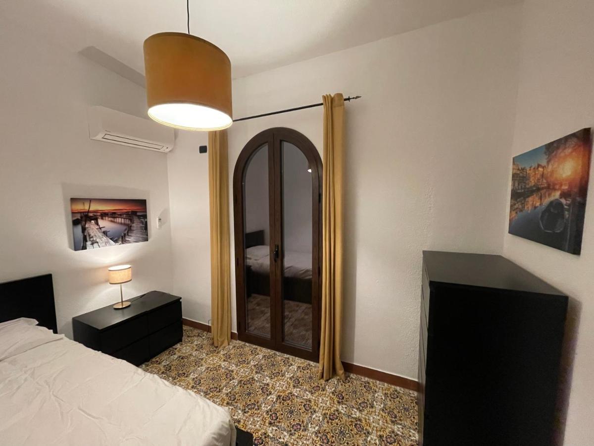 John Sea Suites Giardini Naxos Bagian luar foto