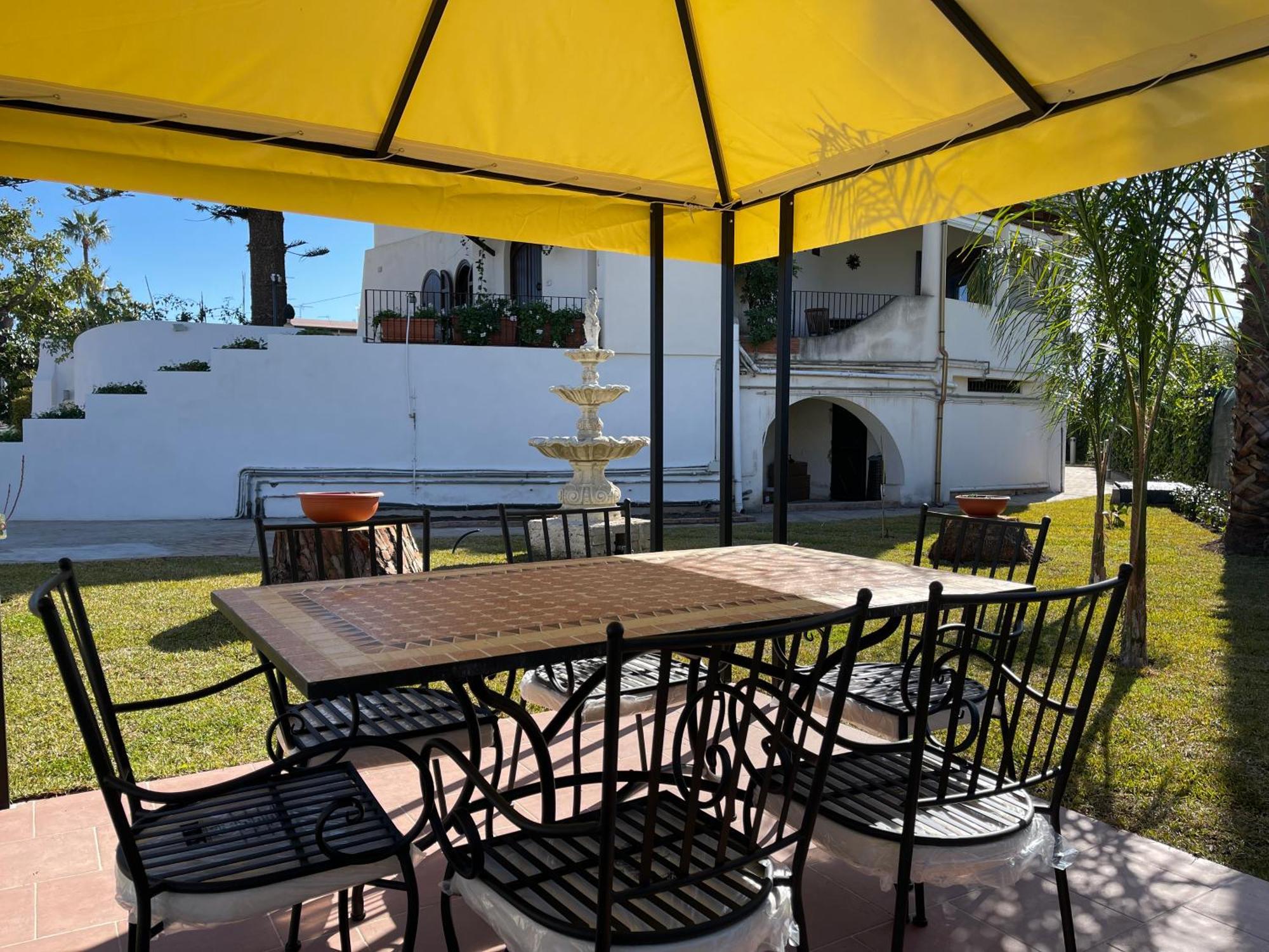 John Sea Suites Giardini Naxos Bagian luar foto
