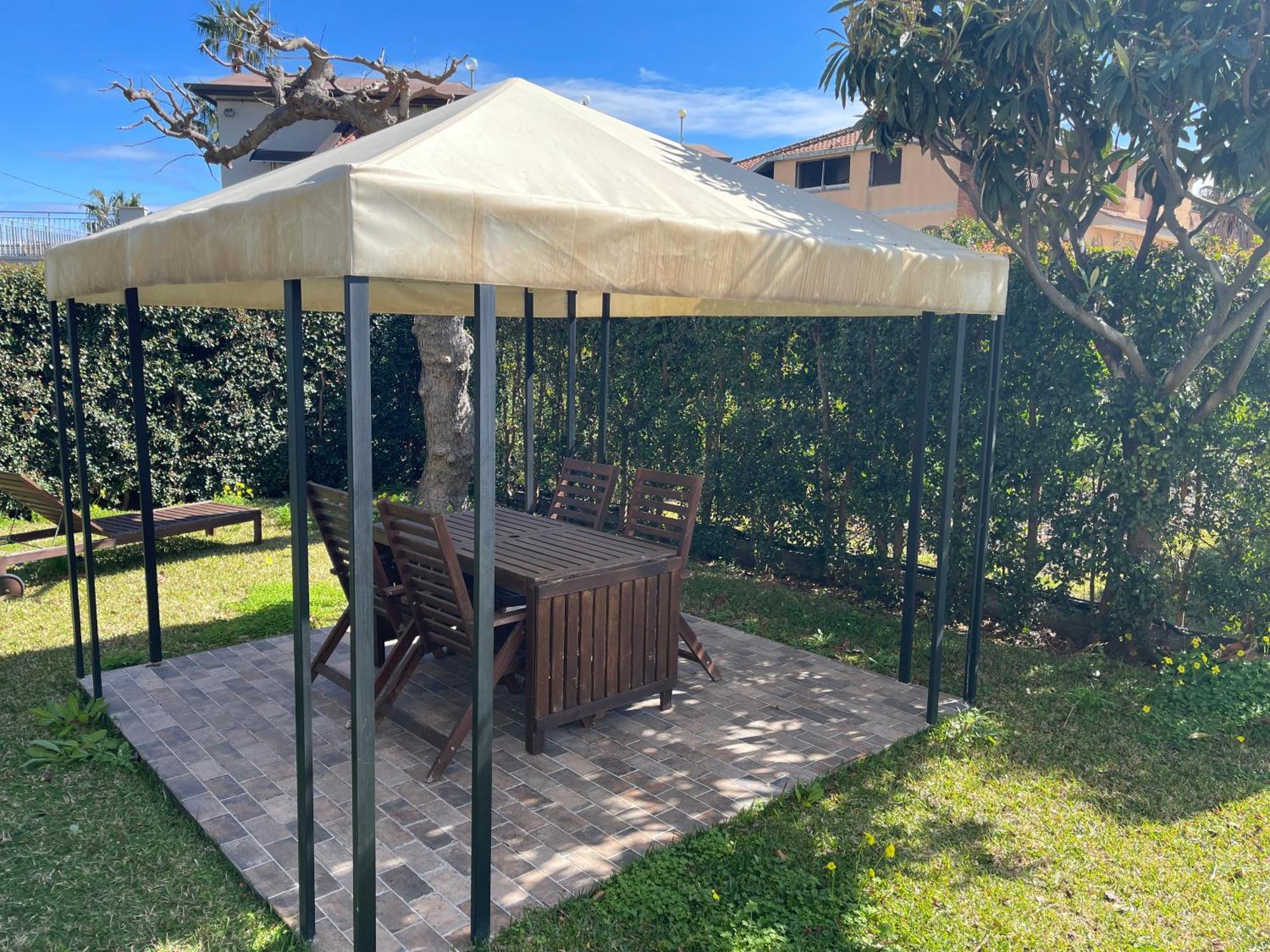John Sea Suites Giardini Naxos Bagian luar foto